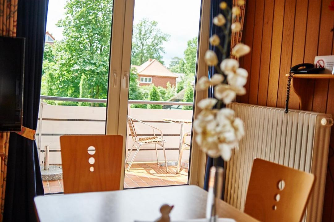 Ferienhaus Achtern Feeld Hude  Экстерьер фото